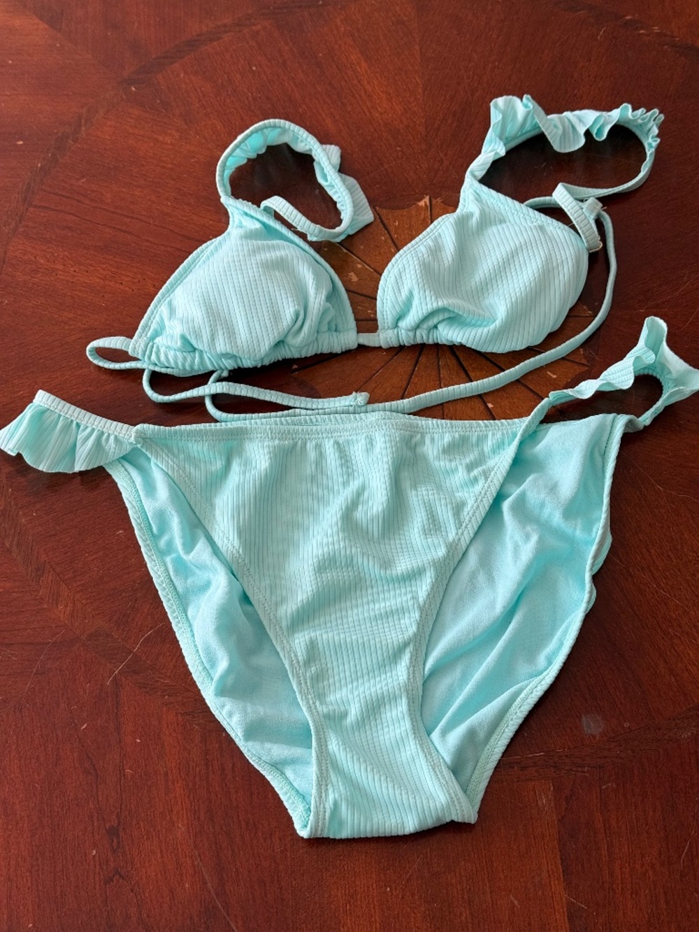 NWOT No Boundaries Ruffle Bikini, Turquoise, M/XL